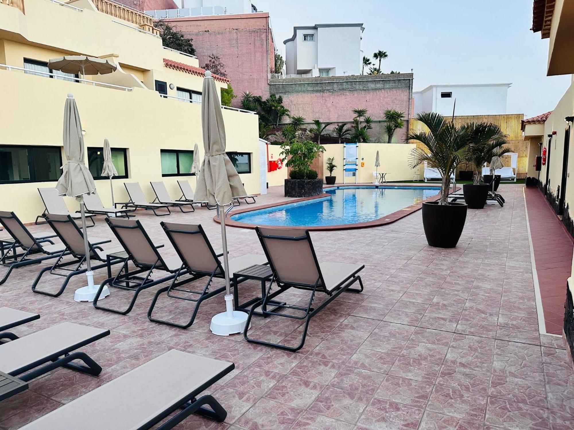 Ramada Residences By Wyndham Costa Adeje מראה חיצוני תמונה